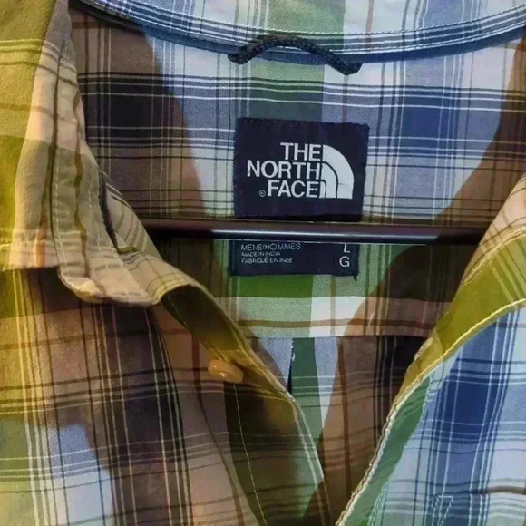 The North Face button up T-shirt, Large, green, blue, green and white - Picture 4 of 6
